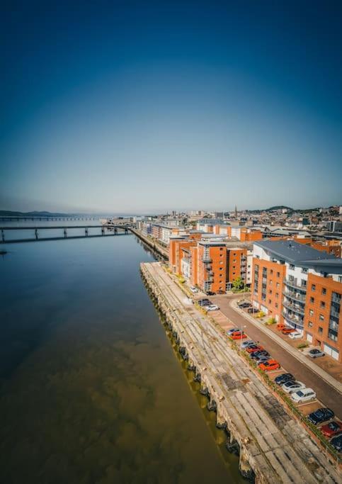 Marine Parade With River View * Dundee