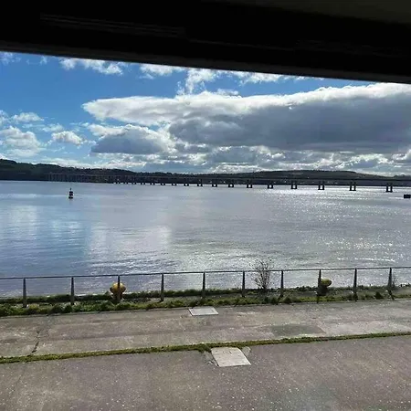 Marine Parade Apartment With River View Dundee Exterior photo